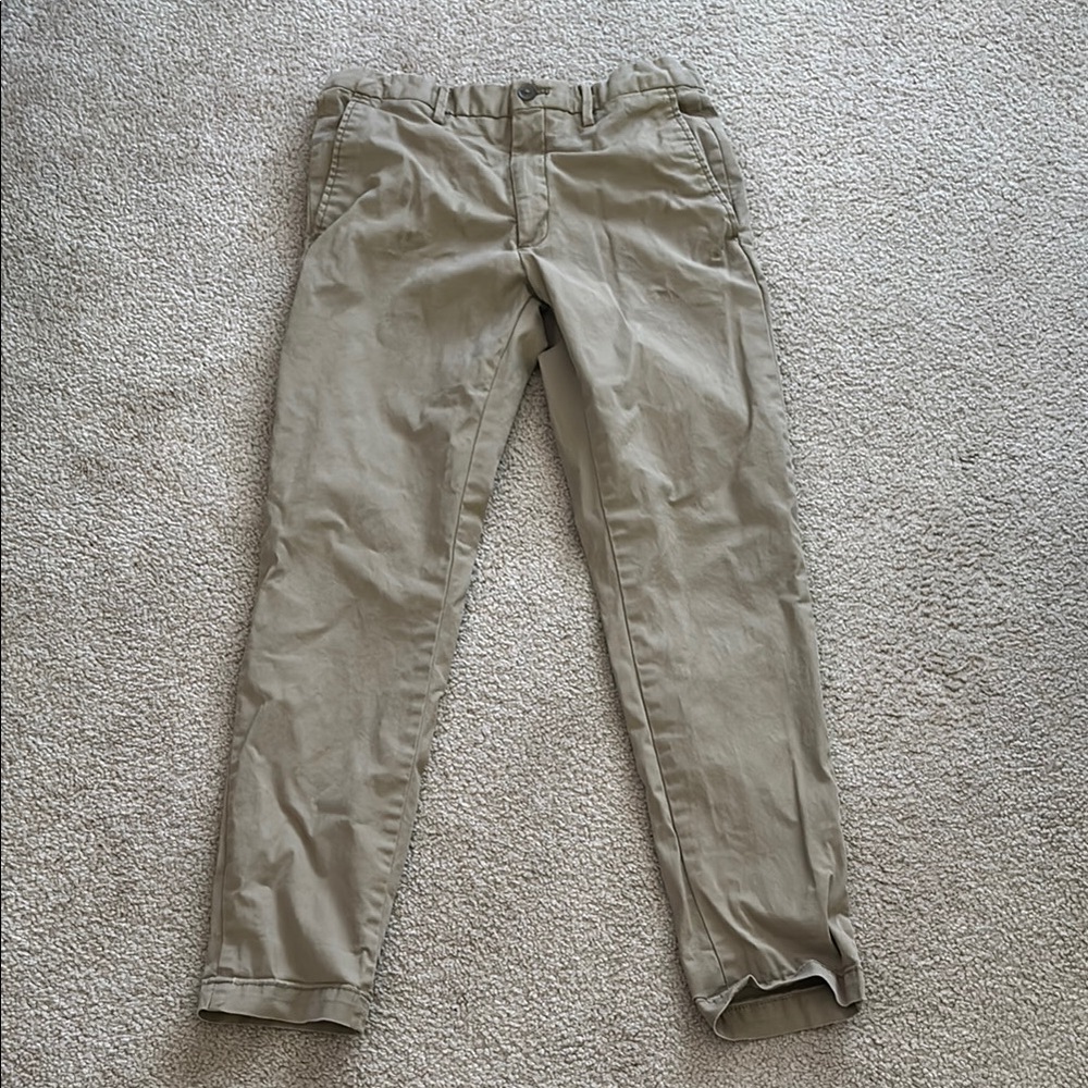 Banana Republic Lived In Chino size W29 L30